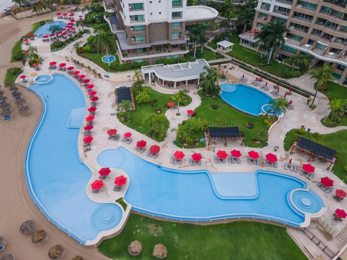 Ocean Front Condo Sleeps 4 Adults-Grand Venetian T3000-1606 Пуерто Валярта Екстериор снимка