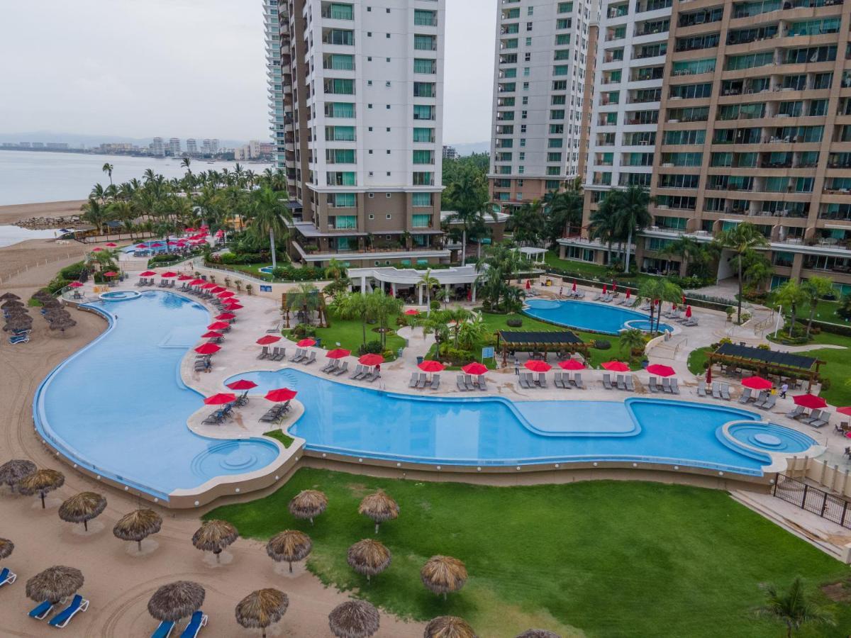 Ocean Front Condo Sleeps 4 Adults-Grand Venetian T3000-1606 Пуерто Валярта Екстериор снимка