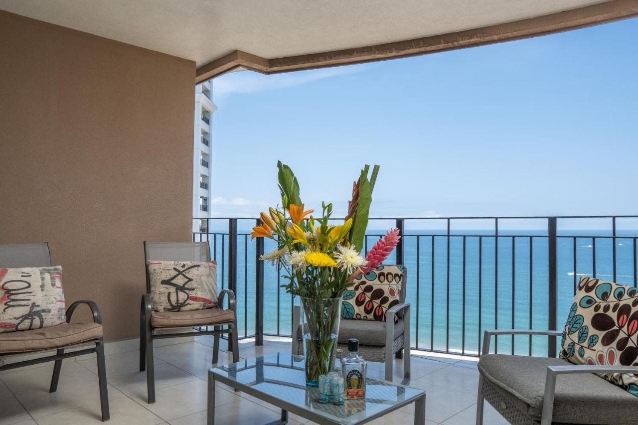 Ocean Front Condo Sleeps 4 Adults-Grand Venetian T3000-1606 Пуерто Валярта Екстериор снимка
